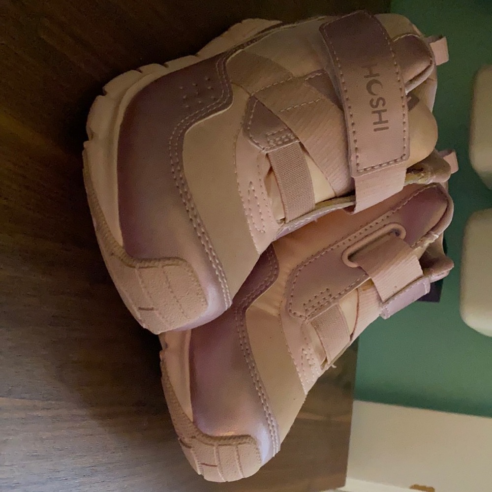 Brand new Japanese minimalist toddler shoes from Tsukihoshi 11.5 kids
